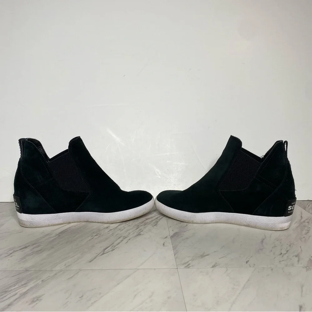 Sorel Out N About Slip On Wedge Black Suede Bootie 9